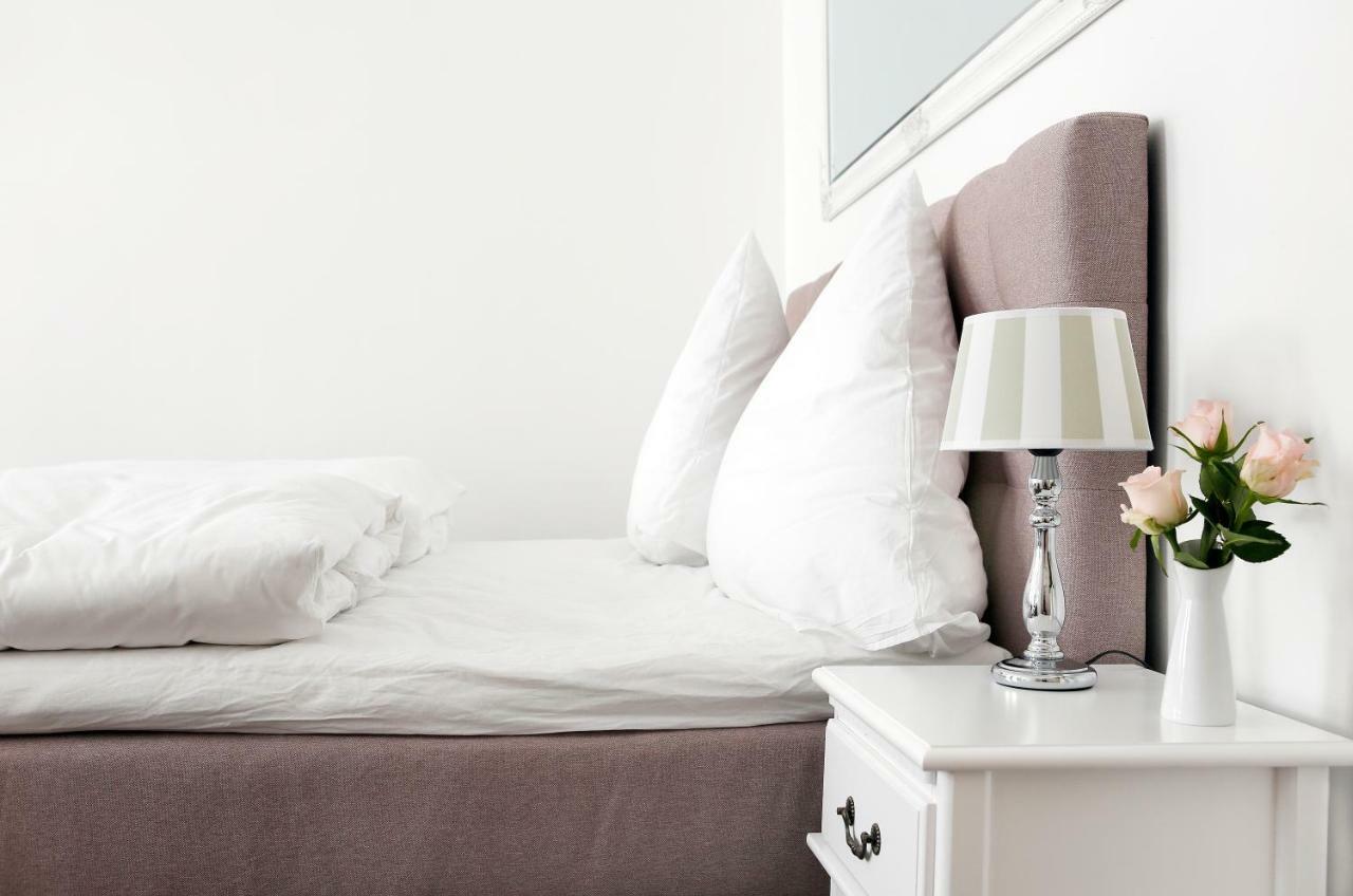 Droy By Rockchair Apartments L Superhost Status L 2 Bedroom Boxspringbeds Next To Center "Kurfuerstendamm" - Cozy Family & Business Flair Welcomes You! เบอร์ลิน ภายนอก รูปภาพ