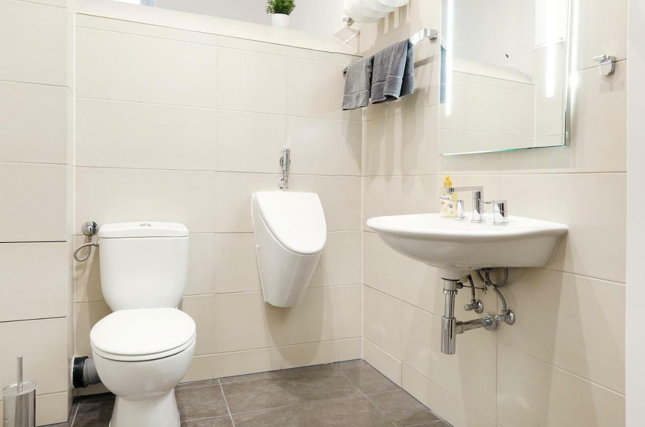 Droy By Rockchair Apartments L Superhost Status L 2 Bedroom Boxspringbeds Next To Center "Kurfuerstendamm" - Cozy Family & Business Flair Welcomes You! เบอร์ลิน ภายนอก รูปภาพ